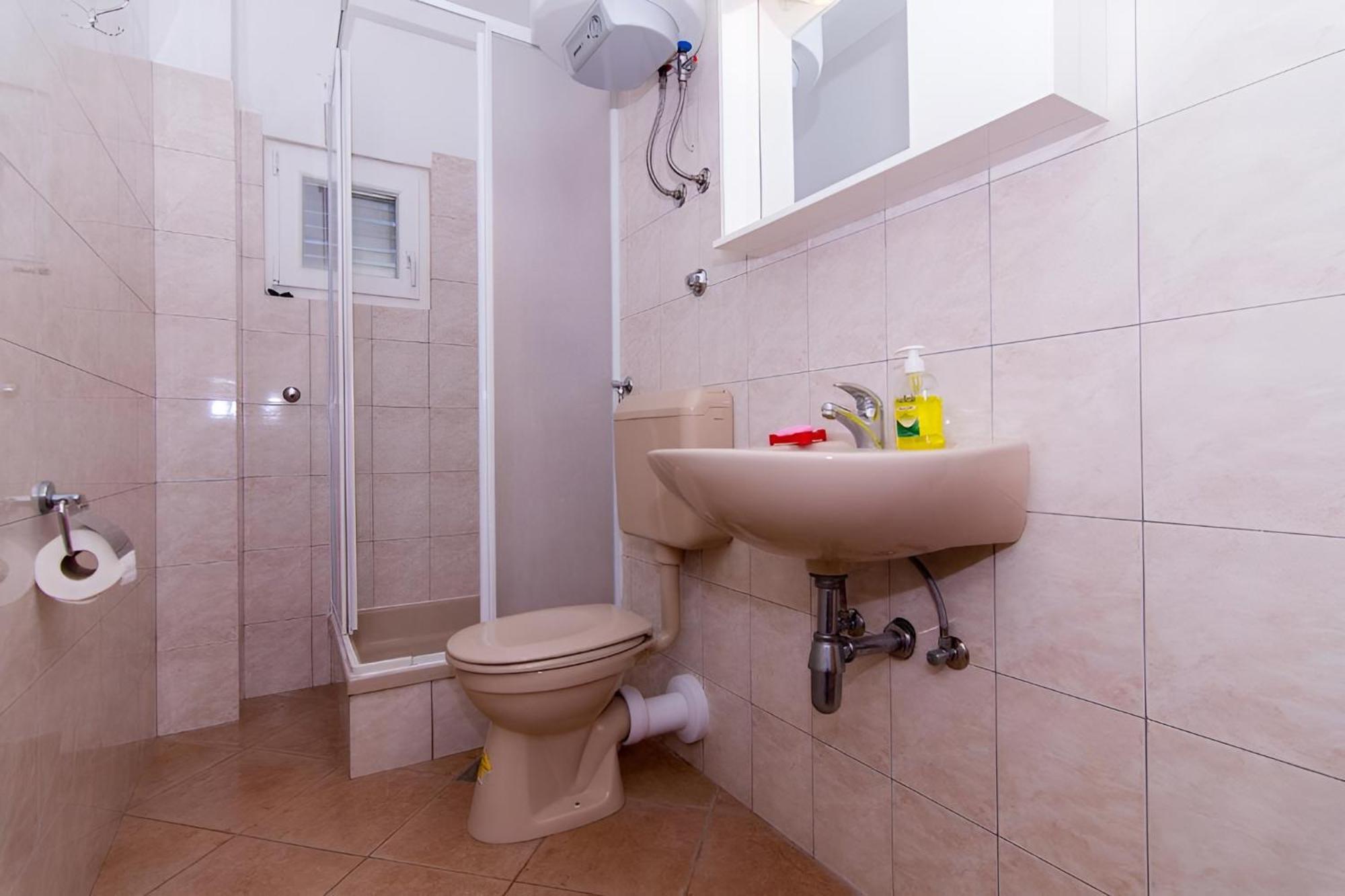 Holidays Apartments Slanada With Terrace And Sea View, Near The Beach & Town Trogir, Free Parking, Quiet Place On Peninsula Ciovo المظهر الخارجي الصورة